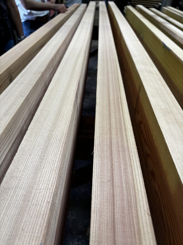 桶になる柾目の材